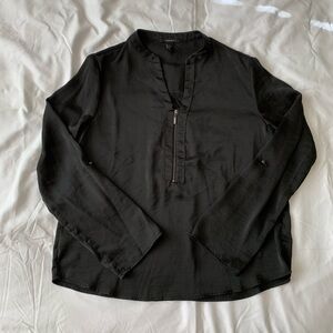 Black Long Sleeve With Zipper Detail